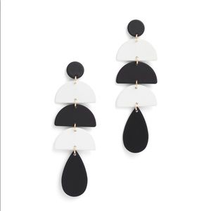 Area Stars Geo Drop Earrings